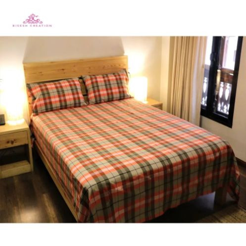 Bisesh Creation Bd 11 Beige/White Checkered Cotton Bed Sheet With 2 Pillow Cover