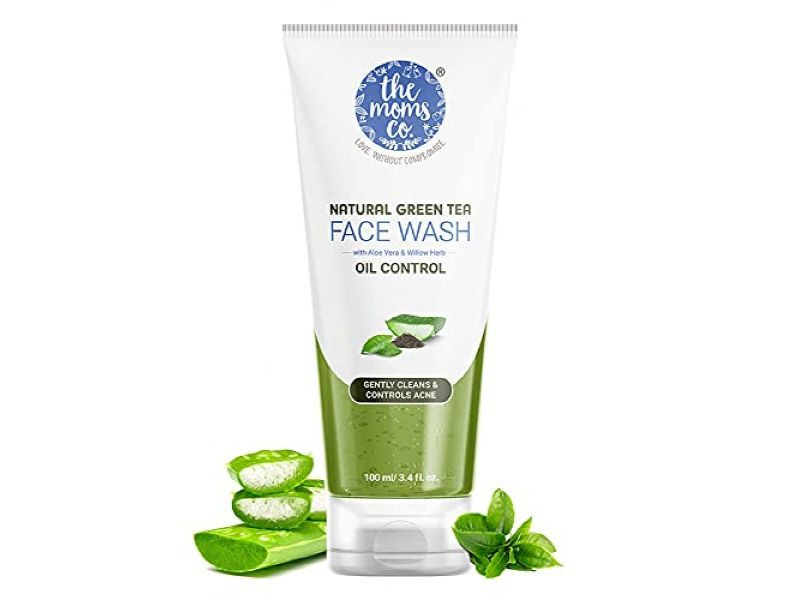 The Moms Co Natural Green Tea Face wash 100 ml TMCSMGTF003